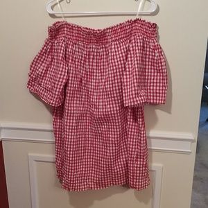 Women's plus size gingham off the shoulder top. 2X